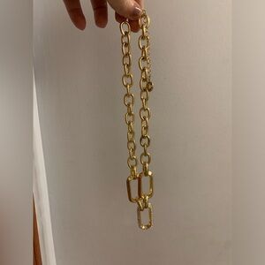 Thick chain link necklace